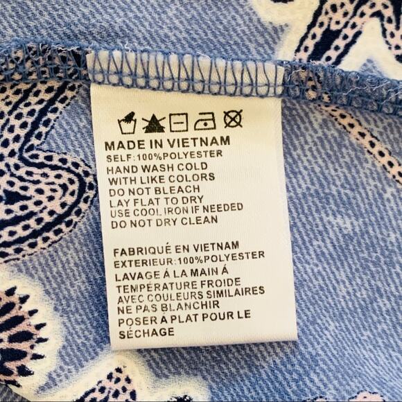 Paper Crane Top Blue Floral V-Neck Spaghetti Strap Top Size Small - Picture 9 of 11